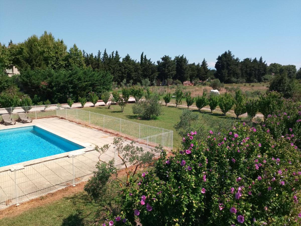 Les Gites Du Mas Canillac Châteaurenard 외부 사진